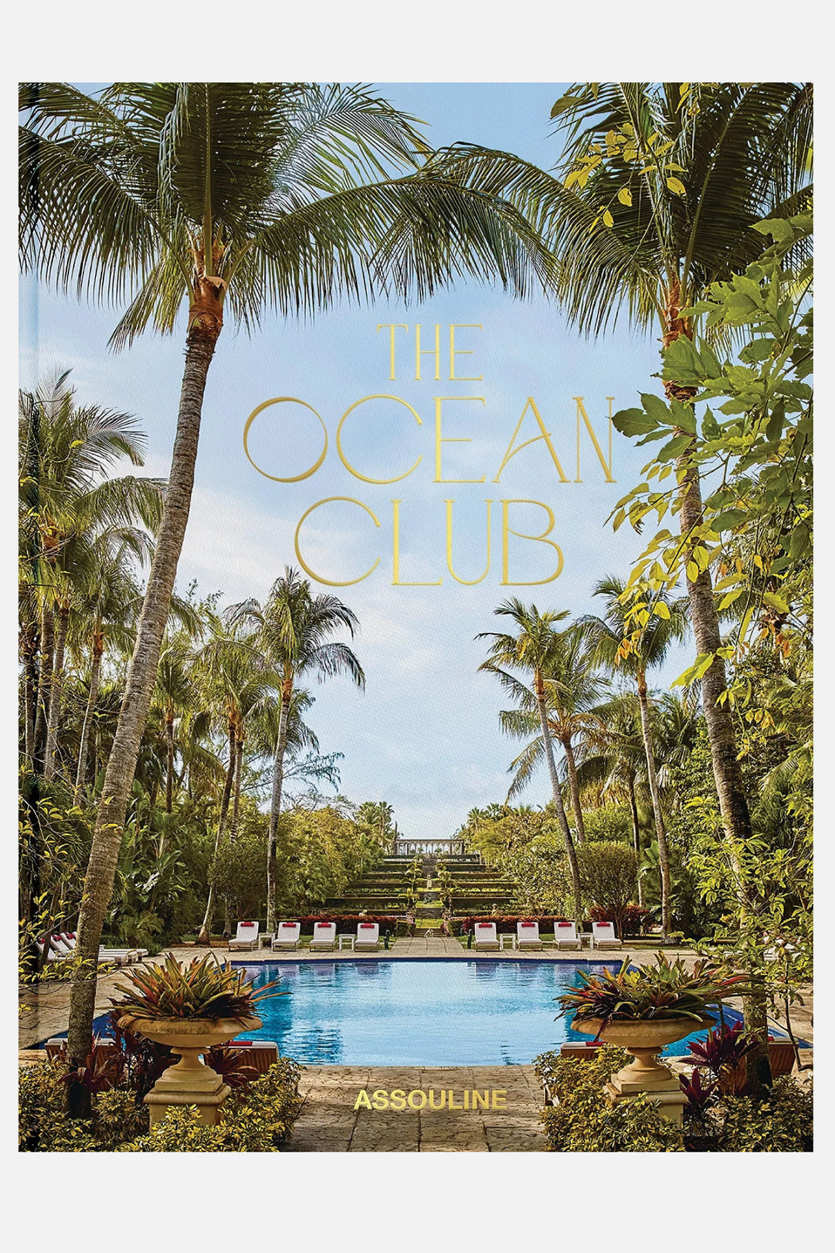 Книга ASSOULINE The Ocean Club ,  арт. 9781649801531 купить в интернет-магазине