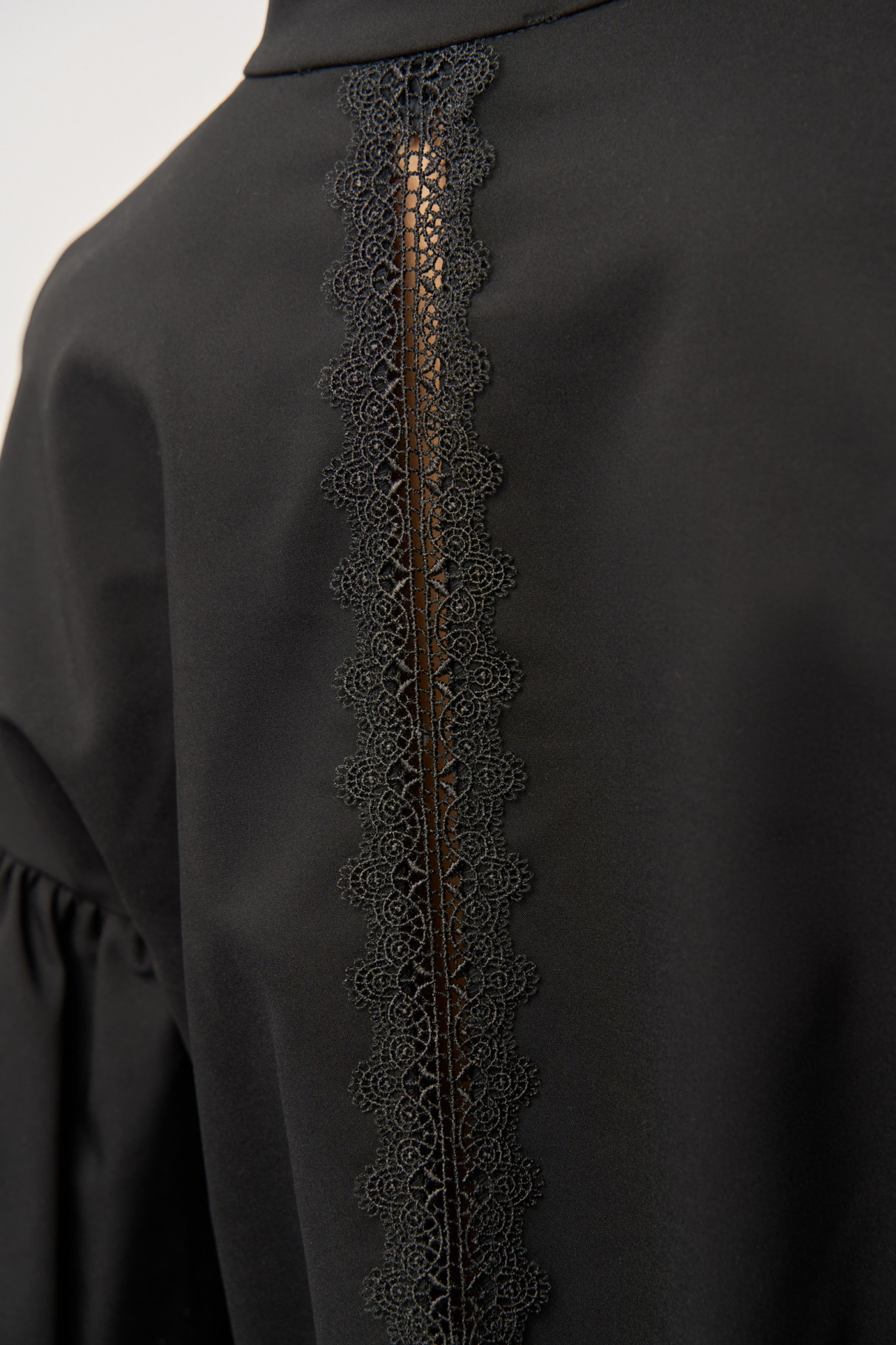 Блузка с буффами , Чёрный, арт. FR20-ГБ-3-чр-4 купить в интернет-магазине