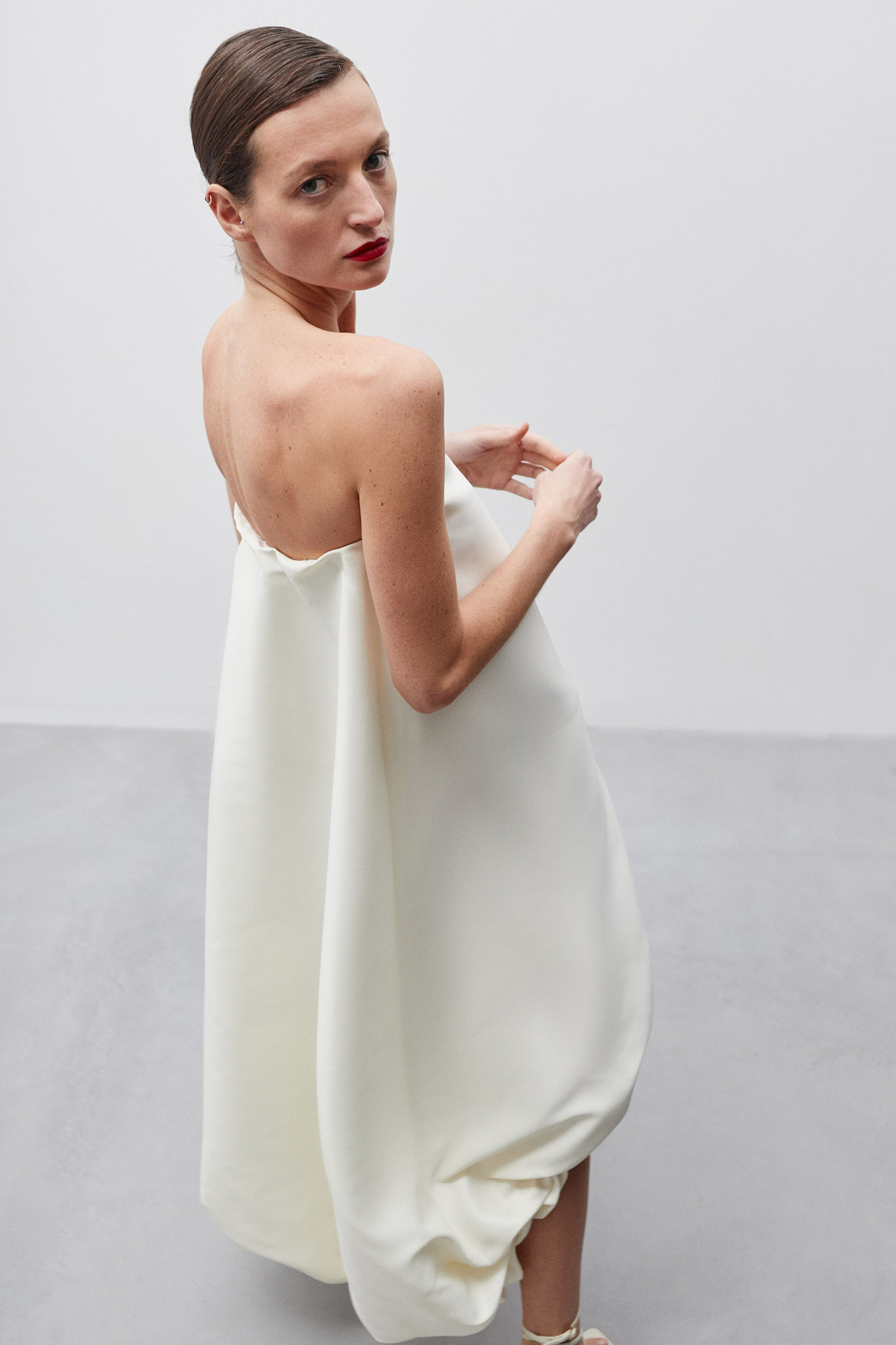 Платье облако молочного цвета , Молочный, арт. FR20-БР-1-бл-4 купить в интернет-магазине