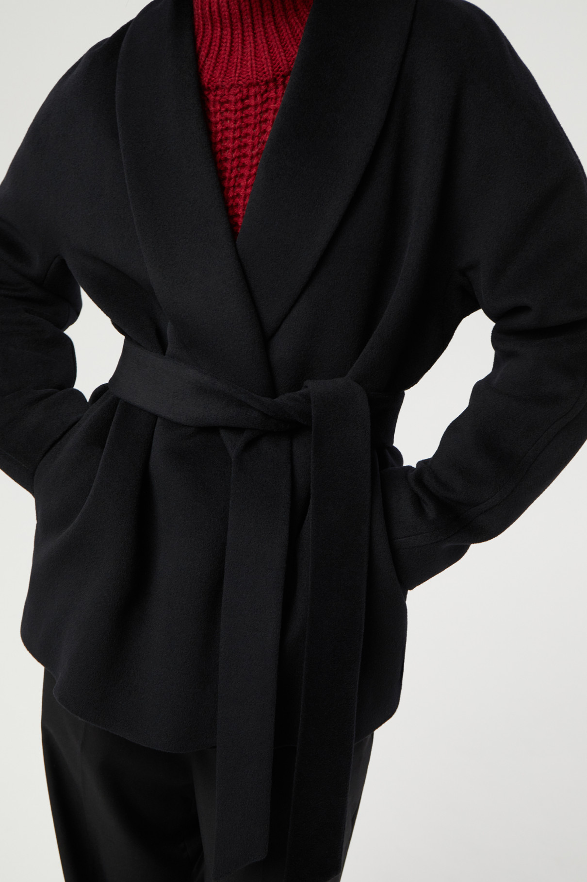 Пальто с поясом , Чёрный, арт. FR23SS1C41BW100B купить в интернет-магазине