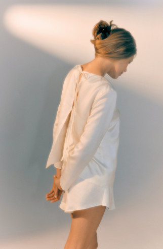 Блуза из атласа с длинным рукавом , Молочный, арт. FR22SWBL4W300M купить в интернет-магазине