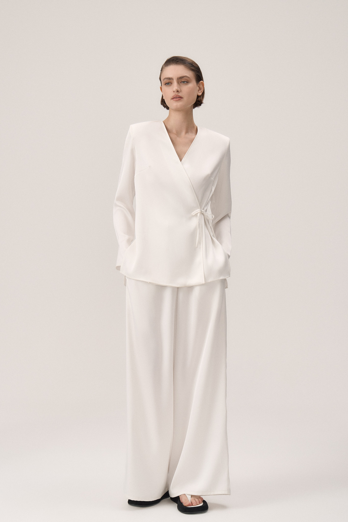 Брюки Meryam , белый, арт. FR24SS1PN030W200WT купить в интернет-магазине Брюки Meryam , белый, арт. FR24SS1PN030W200WT купить в интернет-магазине