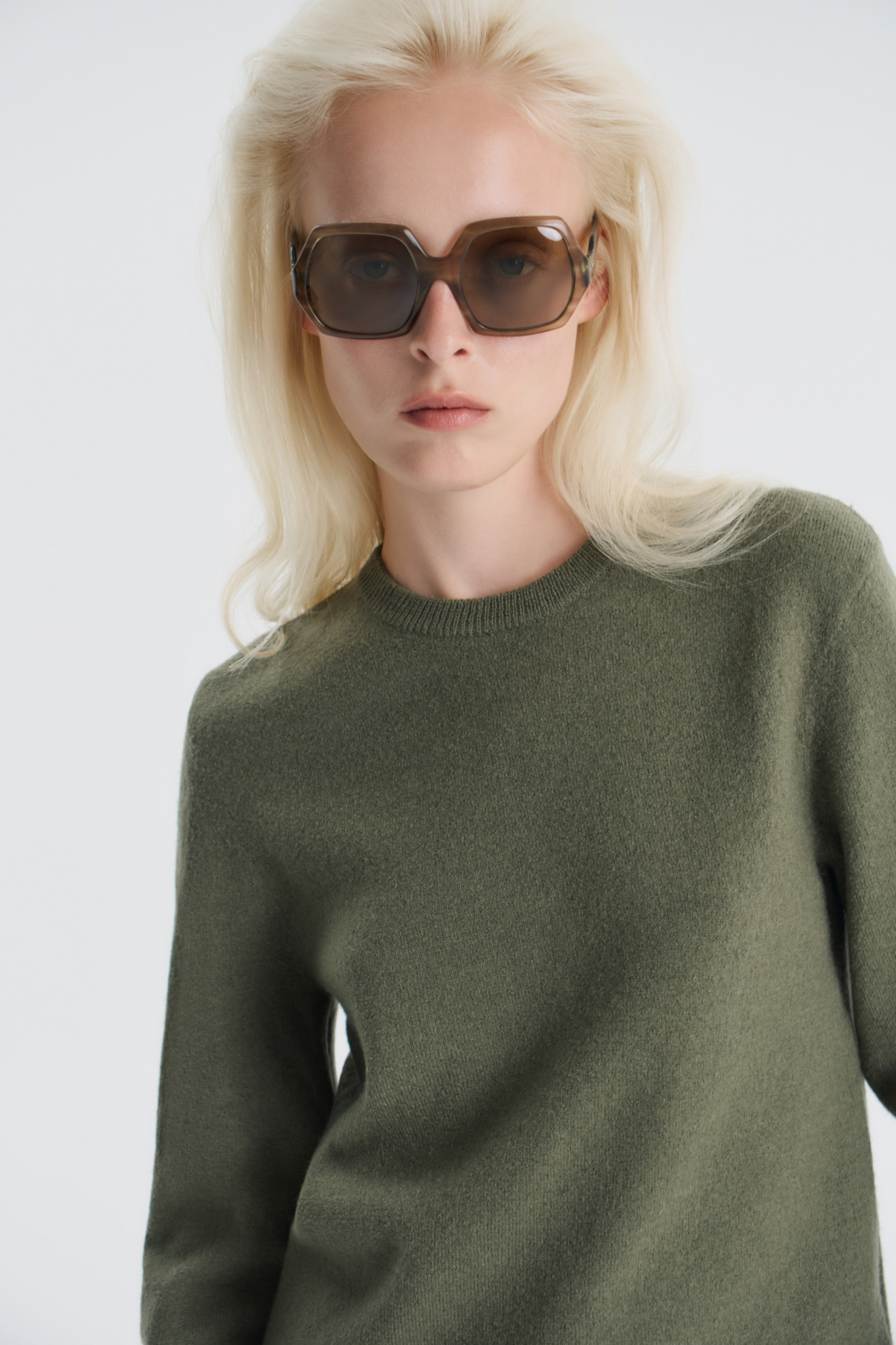 Джемпер Luxembourg , оливковый, арт. FR24FW4LS400W100OL купить в интернет-магазине Джемпер Luxembourg , оливковый, арт. FR24FW4LS400W100OL купить в интернет-магазине