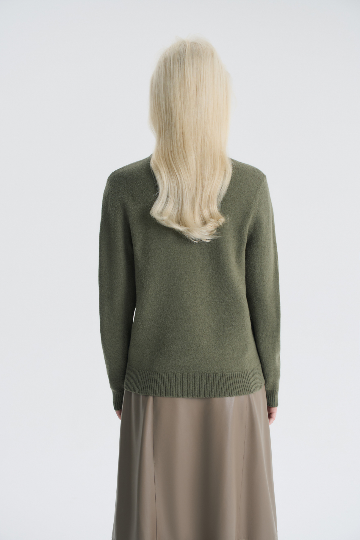 Джемпер Luxembourg , оливковый, арт. FR24FW4LS400W100OL купить в интернет-магазине Джемпер Luxembourg , оливковый, арт. FR24FW4LS400W100OL купить в интернет-магазине