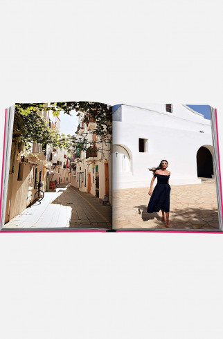 Книгa Assouline Travel Ibiza Bohemia ,  арт. 9781614285915 купить в интернет-магазине