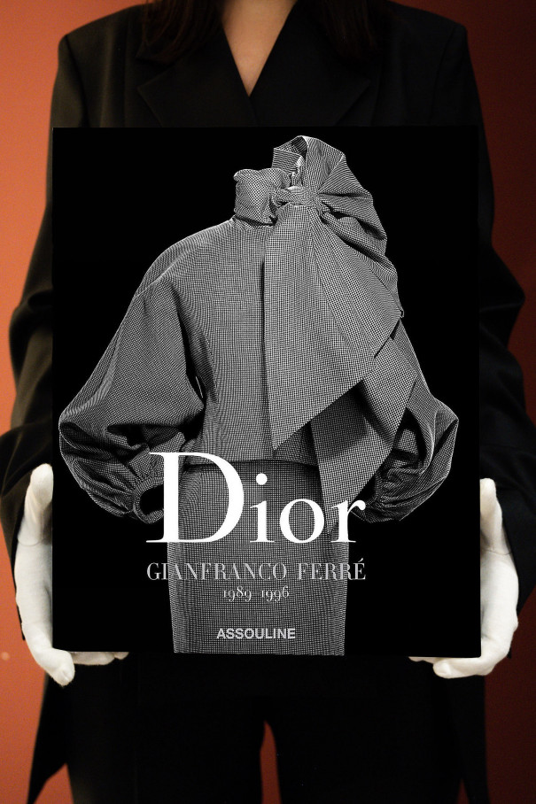 Книгa ASSOULINE Dior by Gianfranco Ferre