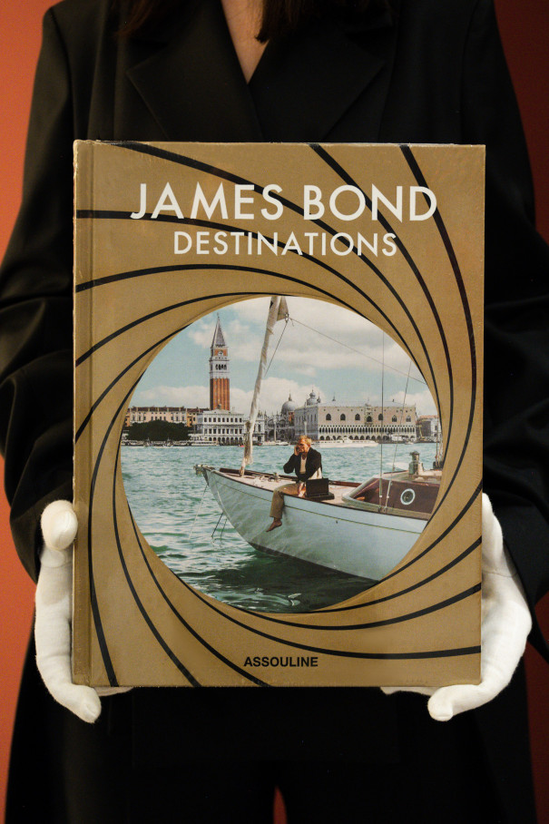 Книга ASSOULINE James Bond Destinations