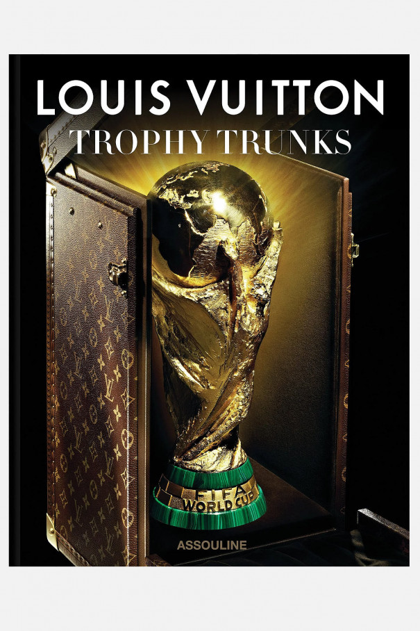Книгa Assouline Louis Vuitton: Trophy Trunks ,  арт. 9781649801272 купить в интернет-магазине