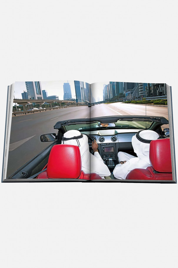 Книгa Assouline Travel Dubai Wonder ,  арт. 9781649800237 купить в интернет-магазине