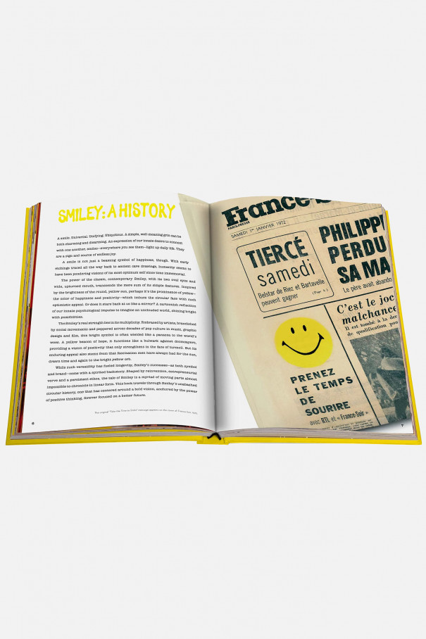 Книгa Assouline, Smiley: 50 Years of Good News ,  арт. 9781649800312 купить в интернет-магазине
