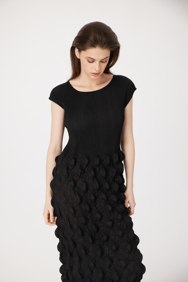 Трикотажное платье миди Onyx , Черный, арт. FR24SS4DR220W200BL купить в интернет-магазине