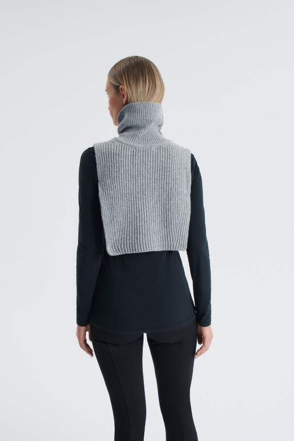 Манишка Calcutta , серый, арт. FR24FW4TN400W100GR купить в интернет-магазине