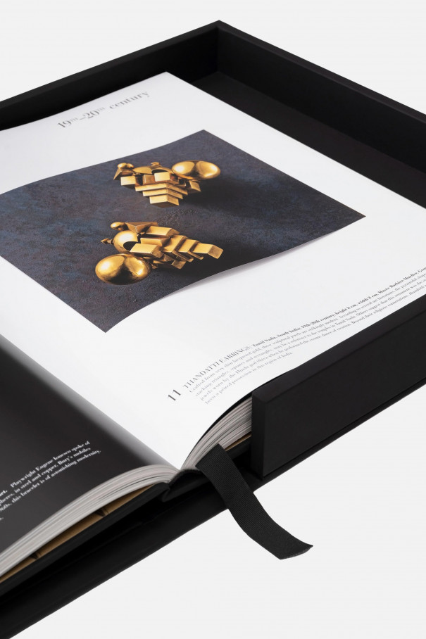 Книгa Assouline,Gold: The Impossible Collection