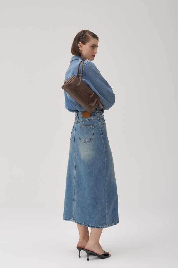 Сумка SOFT BAGUETTE BAG , коричневый, арт. EE047650 купить в интернет-магазине