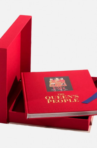 Книгa The Queen's People ,  арт. 9781614285298 купить в интернет-магазине