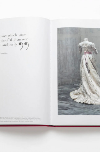 Книгa Assouline,The Impossible Collection of Fashion ,  арт. 9781614280163 купить в интернет-магазине