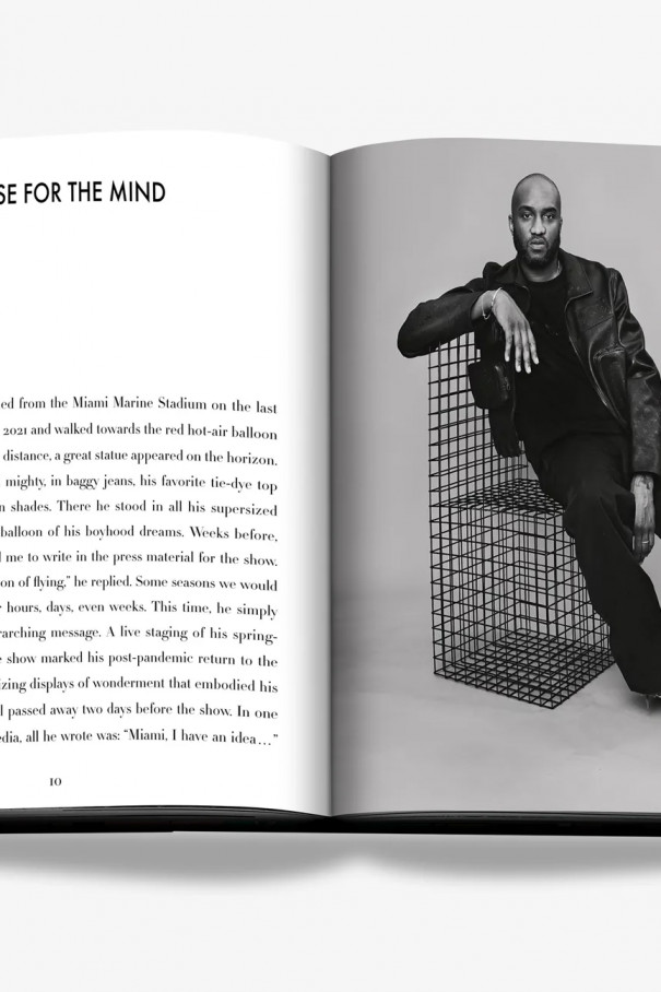 Книга ASSOULINE Louis Vuitton: Virgil Abloh (Classic Cartoon Cover)