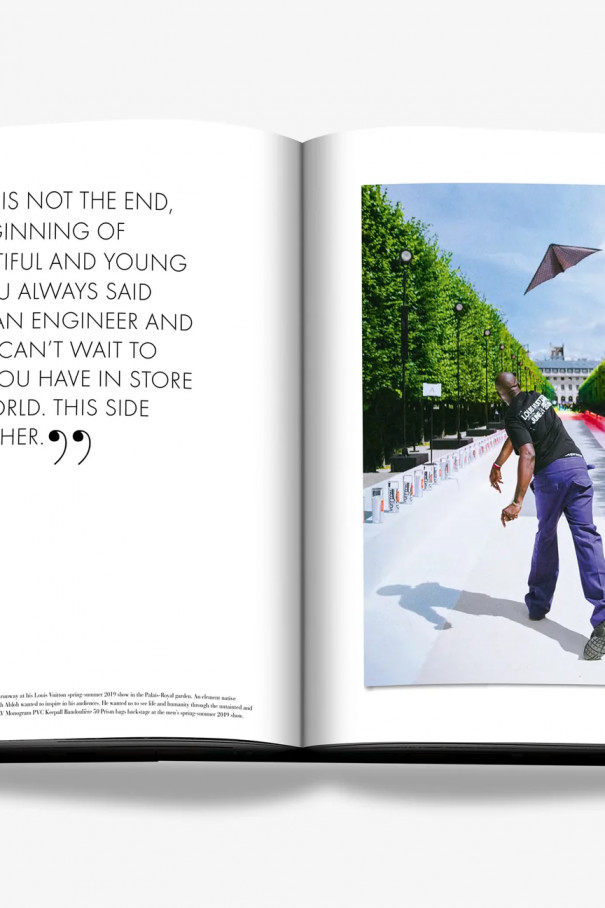 Книга ASSOULINE Louis Vuitton: Virgil Abloh (Classic Cartoon Cover)
