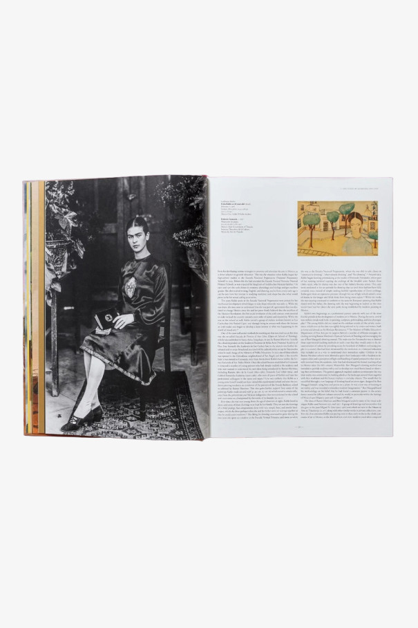 Книга Frida Kahlo. The Complete Paintings