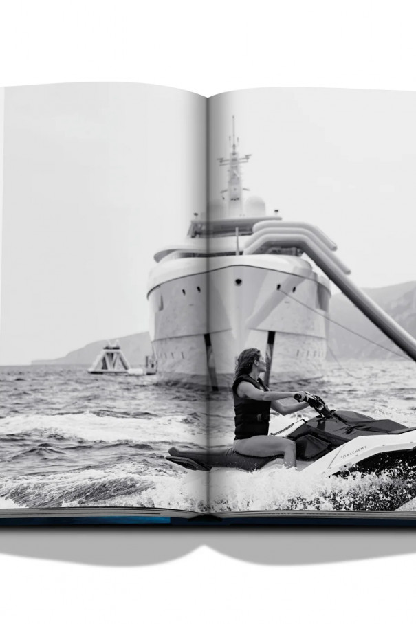 Книга Burgess Yachts