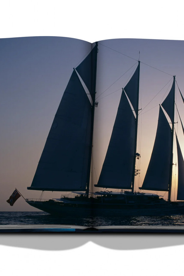 Книга Burgess Yachts