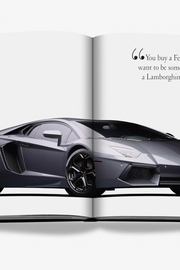 Книга Iconic: Art, Design, Advertising, and the Automobile