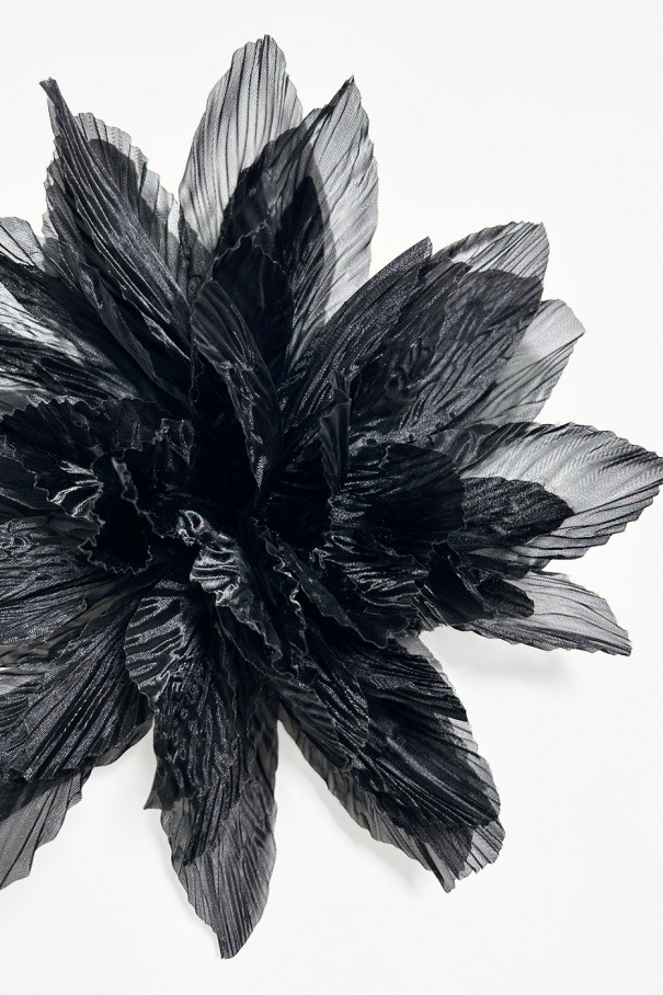 Брошь BIG BROOCH Pion plisse черный 20 см , черный, арт. 35378359 купить в интернет-магазине