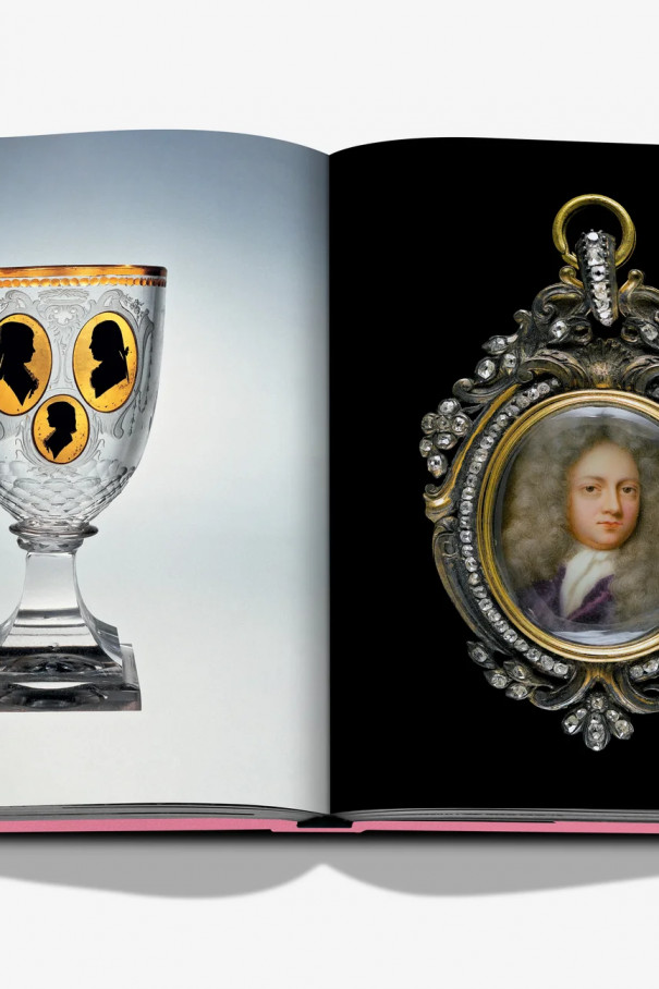 Книгa Assouline,18th Century Style
