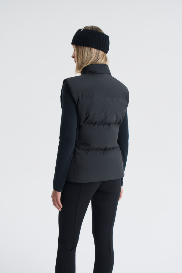 Жилет пуховый Lily , черный, арт. FR26AW1VS100W200BL купить в интернет-магазине