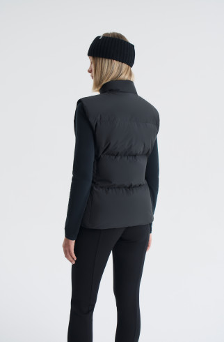 Жилет пуховый Lily , Черный, арт. FR26AW1VS100W200BL купить в интернет-магазине