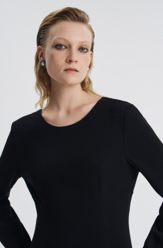 Платье в пол с вырезом на спине , Черный, арт. FR25EV1DR430W210BL купить в интернет-магазине