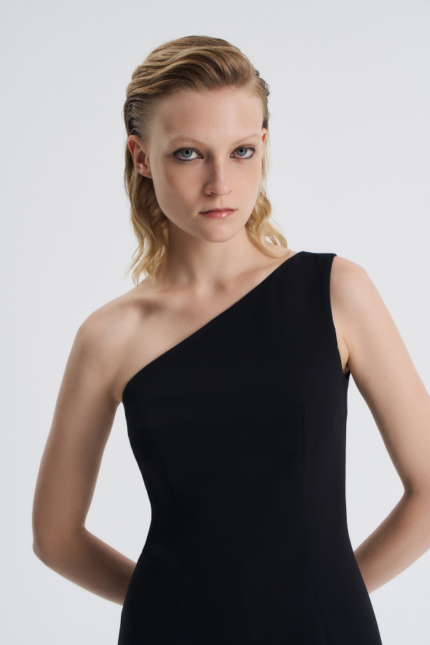 Платье на одно плечо , черный, арт. FR26NY1DR50FLW530BL купить в интернет-магазине