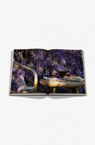 Книга Wine & Travel Mediterranean Islands ,  арт. 9781649804983 купить в интернет-магазине