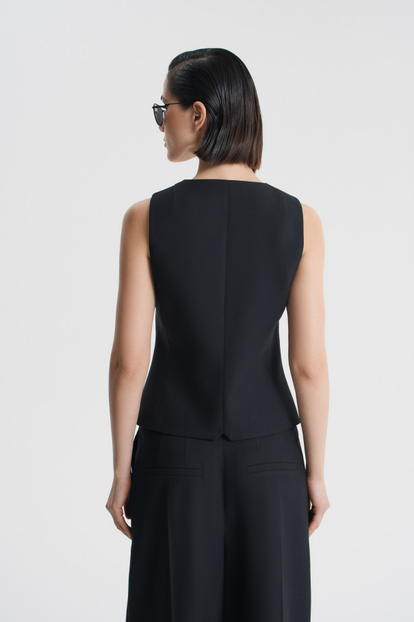 Жилет приталенный , черный, арт. FRASSVS00BL купить в интернет-магазине