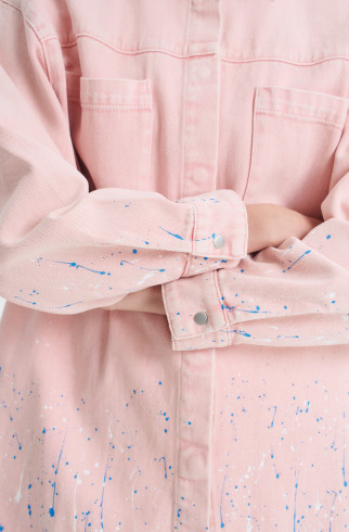 Джинсовая рубашка с принтом разбрызганной краски , Розовый, арт. FRASSSH05PN купить в интернет-магазине