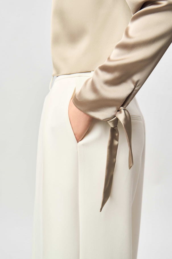 Блуза укороченная из атласа , оливковый, арт. FR22SWBL41W200KH купить в интернет-магазине