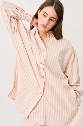 Объемная рубашка из льна , Розовый, арт. FR2203SPlPIN купить в интернет-магазине